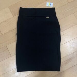 Calvin Klein Black
Pencil Skirt NWT  Sizes Medium